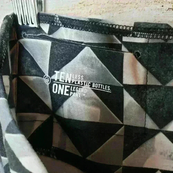 Nike dri fit black gray geometric leggings large - Picture 7 of 9